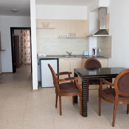 Vm Apartments Robinson Beach Pomorie Extérieur photo